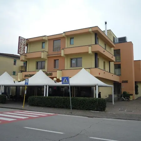 Hostel Xibana *